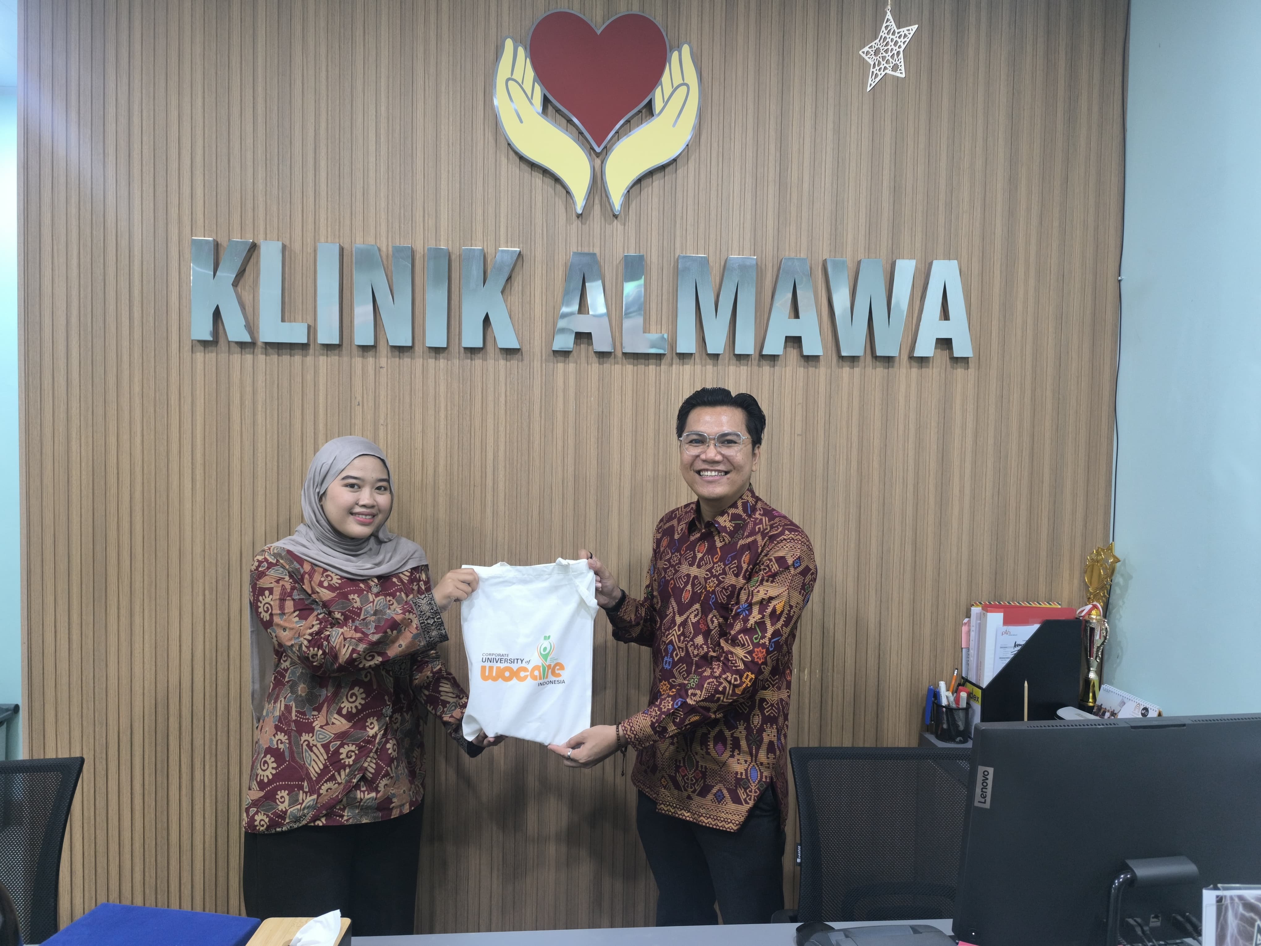 Tingkatkan Kualitas Layanan Kesehatan, PT WOCARE INTI NUSANTARA (PT. WIN) dan Klinik Pratama Rawat Jalan Almawa Cibubur Jalin Kerja Sama Telekonsultasi Perawatan Luka