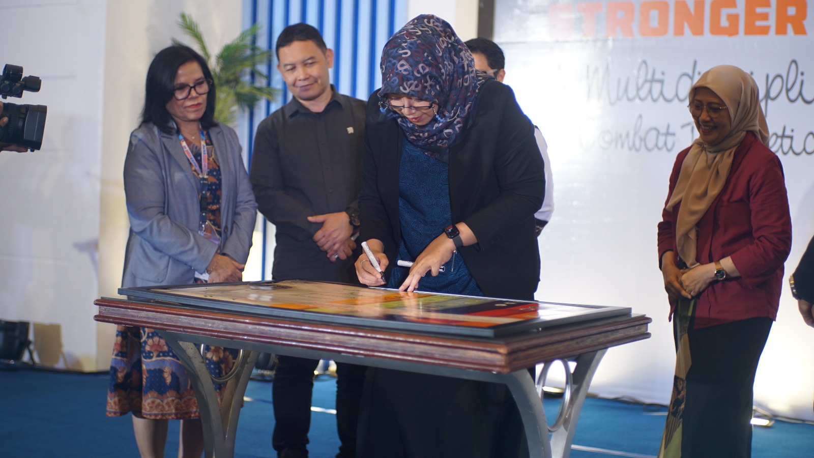 Komitmen Lima Tahun Penyusunan Pedoman Multidisiplin Ulkus Kaki Diabetikum Dideklarasikan di Diabetes Wound Expo 2025