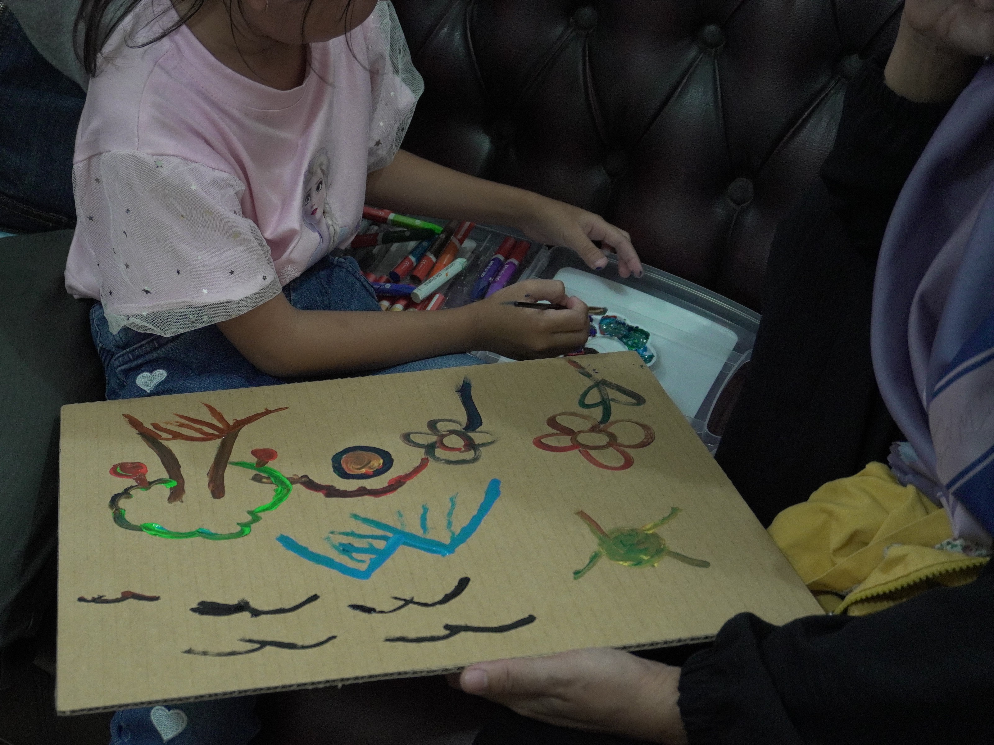 Kegiatan Melukis Bersama Komunitas Ostomate InOA di Museum Ostomate: Meningkatkan Kesejahteraan Mental dan Emosional Secara Kreatif