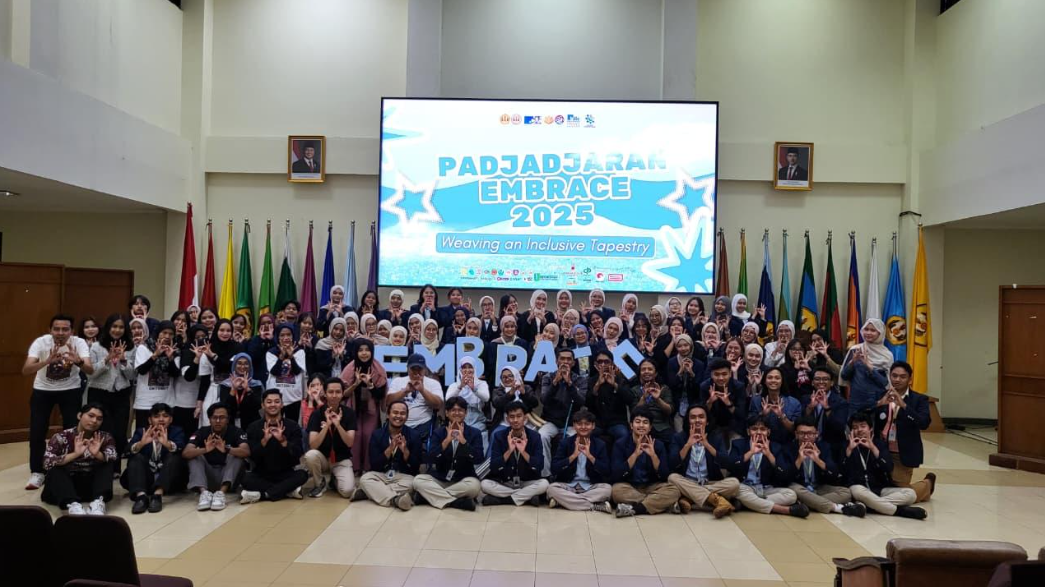 Museum Ostomi Indonesia dan Stocart Hadir dalam Acara Grand Closing Padjajaran Embrace 2025